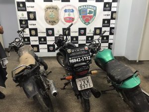 Imagem da notícia - Policiais da 30ª Cicom prendem suspeito de receptação de motocicletas
