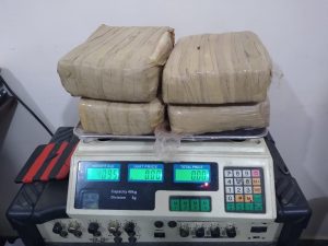 Imagem da notícia - Polícia Militar apreende entorpecentes em embarcação no interior