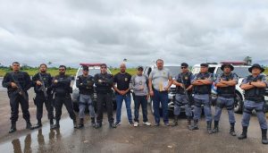 Imagem da notícia - Ação conjunta realiza transferência de dois presos da 63ª DIP de Pauini