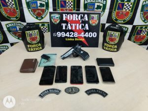 Imagem da notícia - PM detém trio com celulares e simulacro de arma de fogo