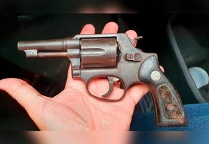 Imagem da notícia - Polícia Civil cumpre mandado de prisão de homem procurado por roubo