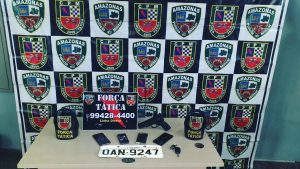 Imagem da notícia - PM detém três homens e apreende um adolescente por roubo no bairro Praça 14