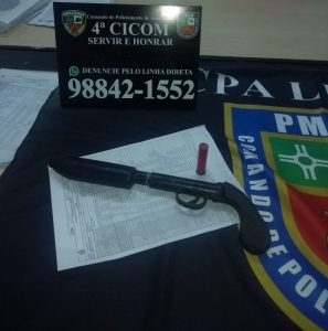 Imagem da notícia - Policiais militares detêm suspeito com arma de fogo na zona leste