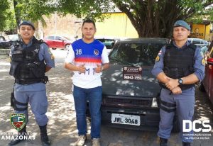 Imagem da notícia - PM localiza veículo com restrição de roubo no Grande Vitória