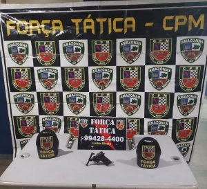 Imagem da notícia - Policiais militares apreendem adolescentes com arma de fogo