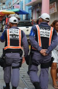 Imagem da notícia - PM detém dois homens suspeitos de incitar confusão em Alvarães