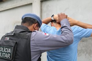 Imagem da notícia - PM prende 12 pessoas e participa de ações de prevenção à Covid-19 no interior