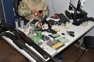 Imagem da notícia - PC prende quatro pessoas na casa de presidente de sindicato no interior