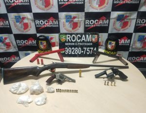 Imagem da notícia - Rocam apreende armas, entorpecentes e detém duas pessoas
