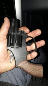 Imagem da notícia - Policiais militares da 3ª Cicom apreendem adolescente suspeito de roubo na zona sul