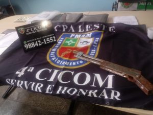 Imagem da notícia - PM apreende adolescente com arma de fabricação caseira na zona leste
