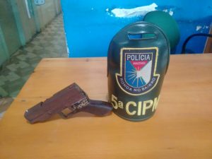 Imagem da notícia - Policiais militares da 5ª CIPM detêm suspeito com arma caseira
