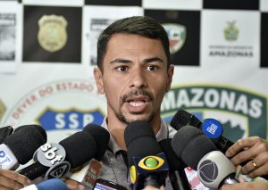 Imagem da notícia - No bairro Crespo, dois homens são presos por latrocínio