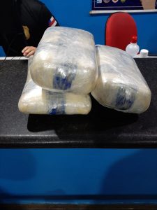 Imagem da notícia - PC apreende adolescente com drogas no Aeroporto Internacional de Manaus