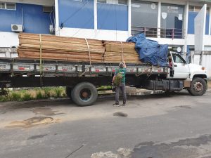 Imagem da notícia - Ipaam e Batalhão Ambiental apreendem madeira ilegal