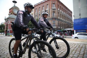 Imagem da notícia - Policiais militares da Ciclopatrulha detêm dois homens por roubo