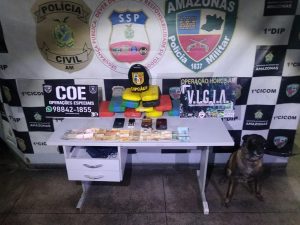 Imagem da notícia - Dois homens são detidos por tráfico de drogas em embarcação no Educandos