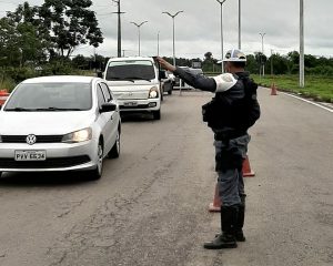 Imagem da notícia - Motorista é detido por agentes do Detran-AM na rodovia AM-070