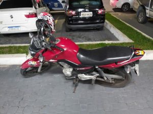 Imagem da notícia - Adolescente é apreendido por envolvimento em roubo de motocicleta