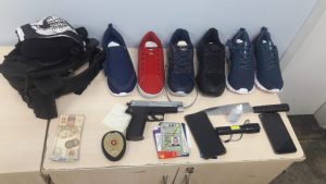 Imagem da notícia - PM prende em flagrante dois homens assaltando loja no Centro