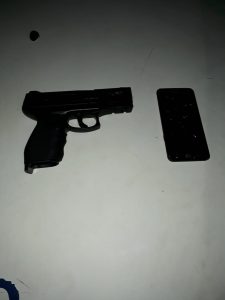 Imagem da notícia - Polícia Militar detém assaltantes e recupera carro roubado na zona leste