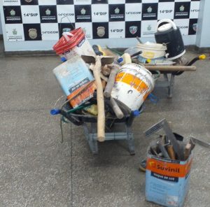 Imagem da notícia - Homem é detido com objetos roubados do terreno de uma empresa