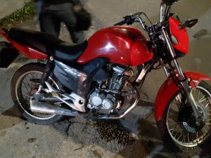Imagem da notícia - Motocicleta com restrição de roubo é localizada no bairro Cidade Nova