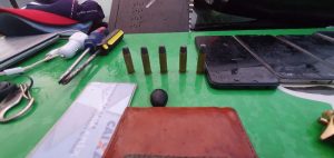 Imagem da notícia - Grupo é preso após roubar uma residência na zona norte