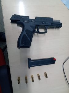 Imagem da notícia - Homem é preso por porte ilegal de arma de fogo na Betânia