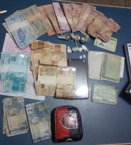 Imagem da notícia - PM detém homens por direção perigosa e posse de drogas em Tabatinga