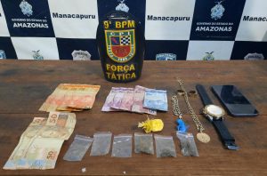 Imagem da notícia - Policiais militares detém homem com entorpecentes e dinheiro em Manacapuru