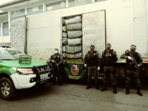 Imagem da notícia - Batalhão Ambiental apreende caminhão com carvão ilegal na Torquato Tapajós