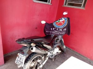 Imagem da notícia - Adolescente é apreendido com motocicleta roubada na zona leste