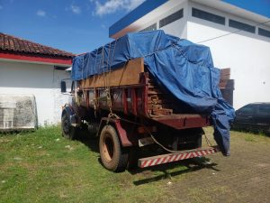 Imagem da notícia - Polícia Civil prende duas pessoas e apreende madeira ilegal em Manacapuru