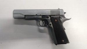 Imagem da notícia - Policiais militares da 22ª Cicom detêm dois homens por roubo na Djalma Batista