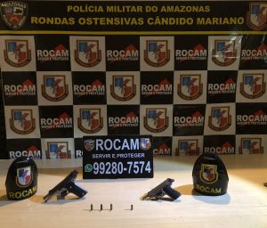 Imagem da notícia - Rocam detém dois homens com armas de fogo em festa particular