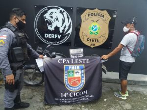 Imagem da notícia - Policiais da 14ª Cicom recuperam motocicleta com restrição de roubo na zona leste