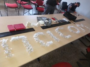 Imagem da notícia - Polícia Militar, por meio da 17ª Cicom, detém dois homens por tráfico de entorpecentes, na zona oeste