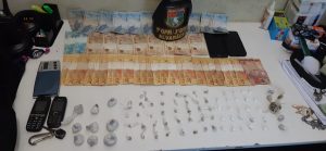 Imagem da notícia - Grupo em Alvarães é preso pela PM por posse de entorpecentes