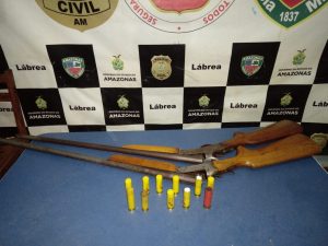 Imagem da notícia - PM detém pai e filho e apreende dois filhos adolescentes em Lábrea