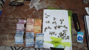 Imagem da notícia - Polícia Militar detém homem com drogas no Careiro da Várzea