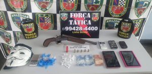 Imagem da notícia - PM prende 23 pessoas, apreende adolescente e recupera oito veículos
