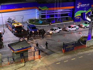 Imagem da notícia - Fiscalização do Detran-AM flagra motoristas alcoolizados e remove 23 veículos por irregularidades na zona norte de Manaus