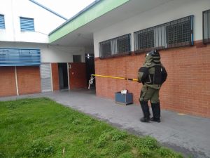 Imagem da notícia - Grupamento Marte desmonta artefato explosivo encontrado na DEHS