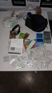 Imagem da notícia - Policiais militares da 2ª Cicom detêm quarteto com drogas no Educandos