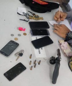 Imagem da notícia - Policiais militares detêm trio envolvido em roubo no Centro