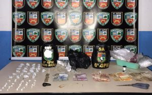 Imagem da notícia - 6º GPM detém quatro homens por tráfico de drogas em Novo Airão