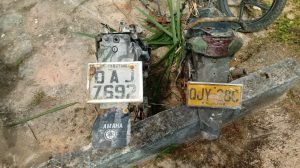 Imagem da notícia - Policiais localizam cemitério de desmanche de motocicletas em Tabatinga