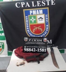 Imagem da notícia - PM detém homem por tentativa de roubo a passageiros de um ônibus do transporte público