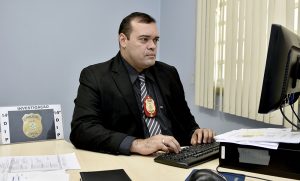 Imagem da notícia - PC prende homem por homicídio qualificado no bairro Puraquequara